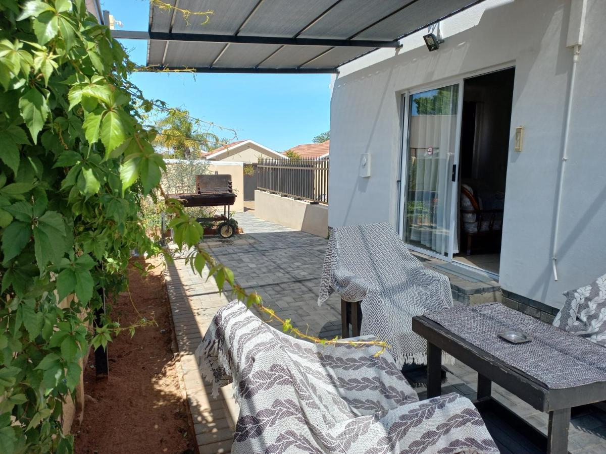 Come Home In Oudtshoorn Self-Catering Units Εξωτερικό φωτογραφία